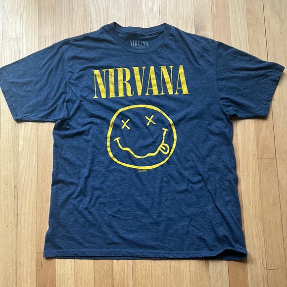 NIRVANA t SHIRT - Picture 1 of 3